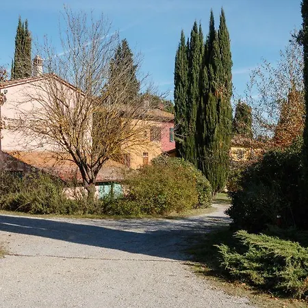 ポデレ デルアンセルモ ファームステイ モンテスペルトリ